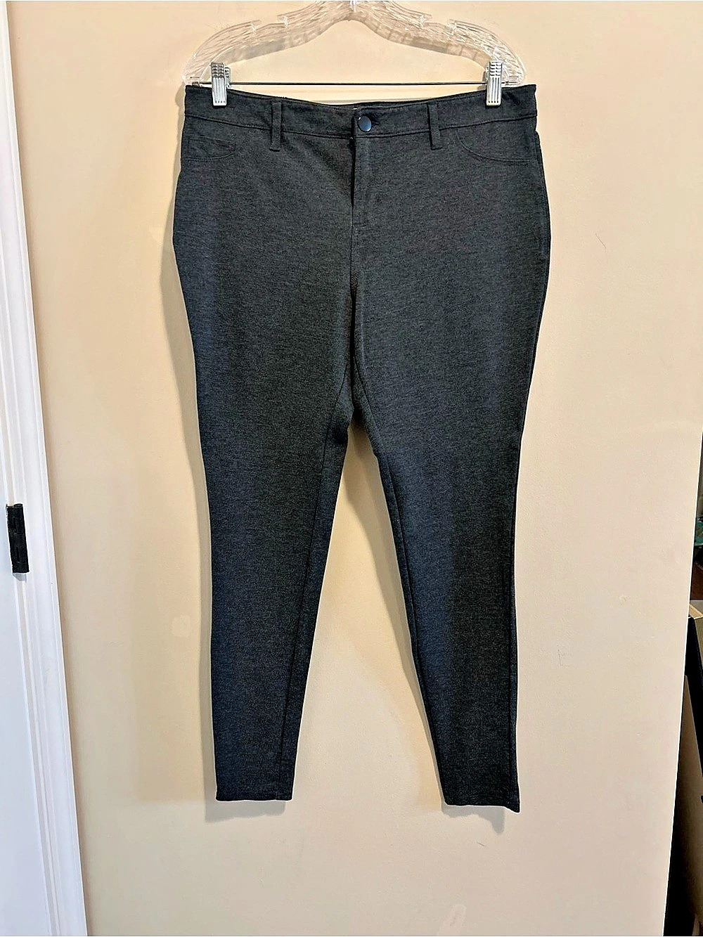 Pure Energy Women's Gray Leggings Size X Like New